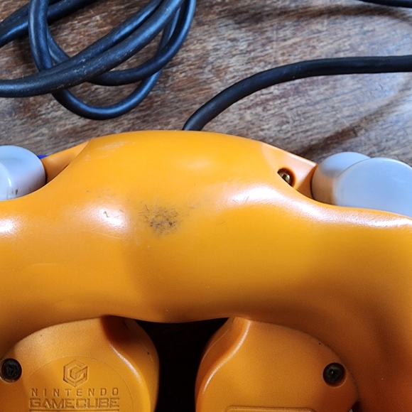Official Nintendo Gamecube Controller Spice Orange - Picture 2 of 6